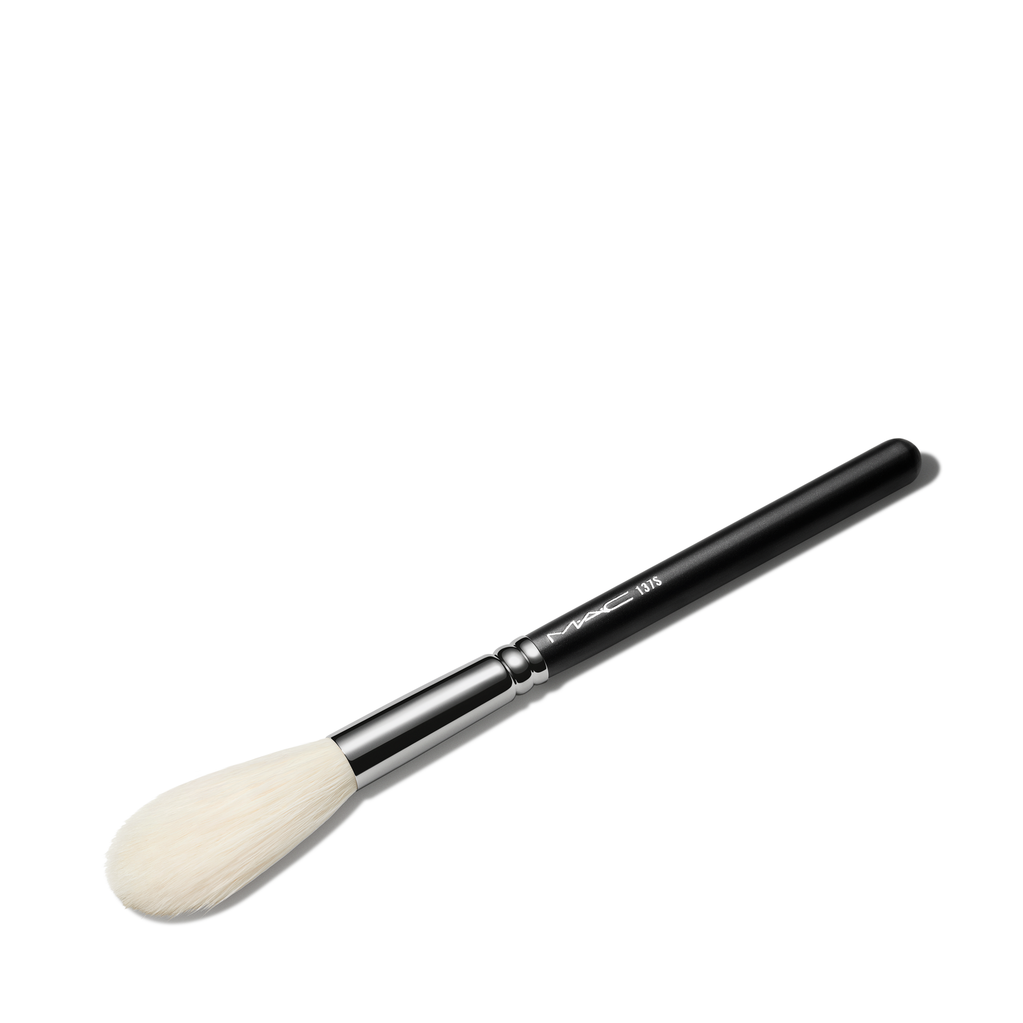 137 Synthetic Long Blending Brush, Product Shot