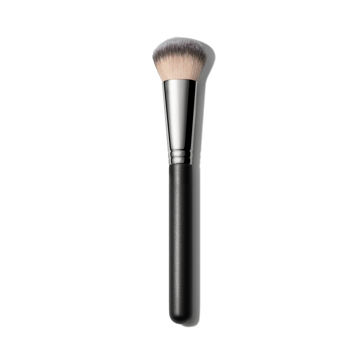 128 Synthetic Split Fibre Cheek Brush, Product Shot
