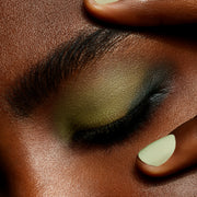 Powder Kiss Soft Matte Eye Shadow, 1.5 g, Per-Suede Me, Model, deep