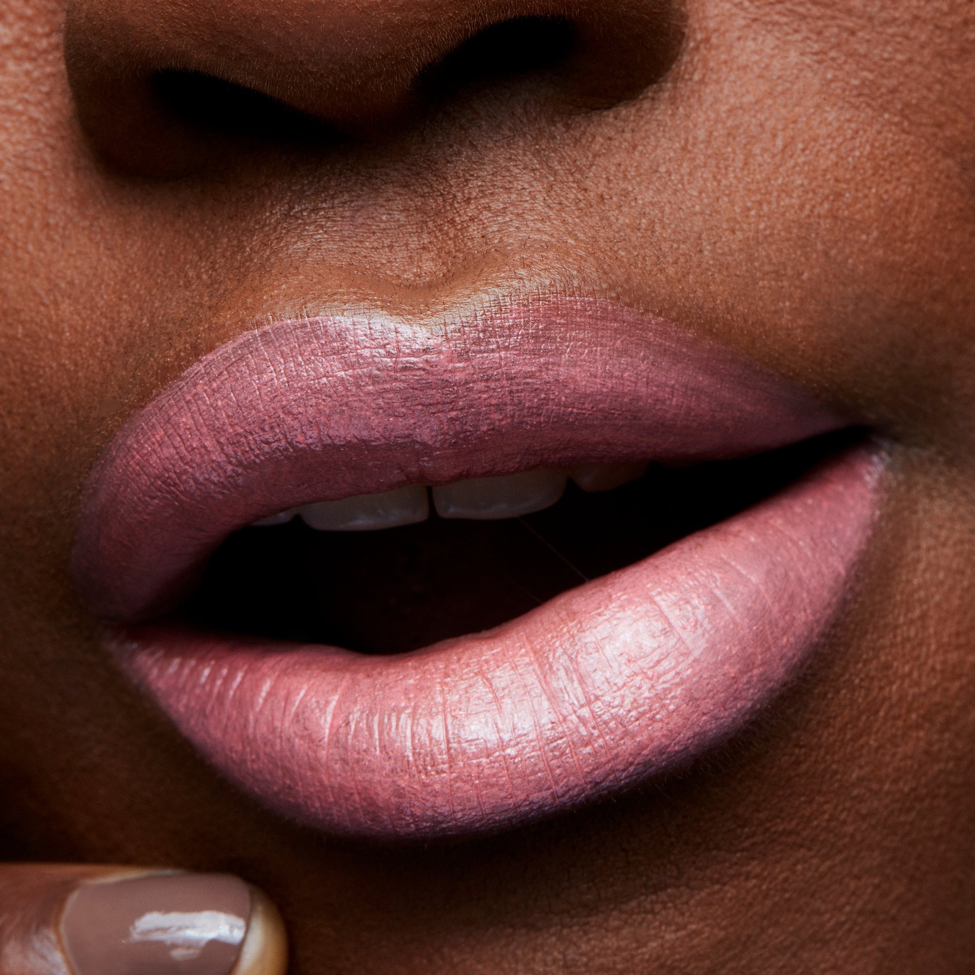 Frost Lipstick, 3.0 g, Angel, Model, deep