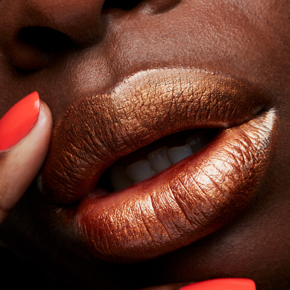 Frost Lipstick, 3.0 g, Bronze Shimmer, Model, deep