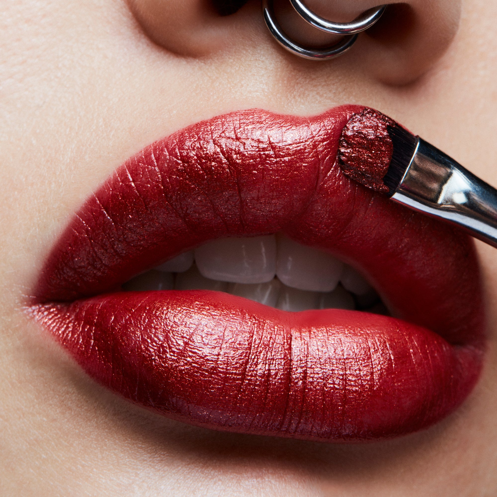 Frost Lipstick, 3.0 g, Fresh Moroccan, Model, light