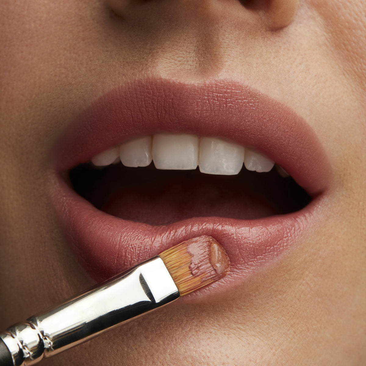 Lustreglass Sheer Shine Lipstick, 3.0 g, Thanks, It’s M·A·C!, Model, light