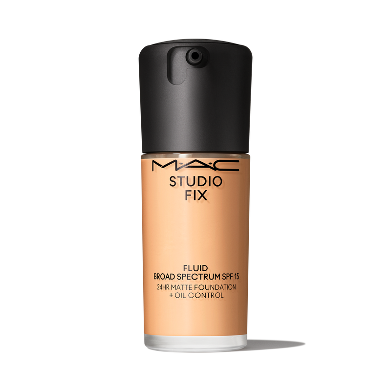 Studio Fix Fluid SPF 15 24HR Matte Foundation + Oil Control - NC20