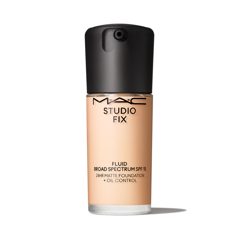 Studio Fix Fluid SPF 15 24HR Matte Foundation + Oil Control - NW15