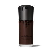 Studio Fix Fluid SPF 15 24HR Matte Foundation + Oil Control, 30.0 ml, NW65, Product Shot