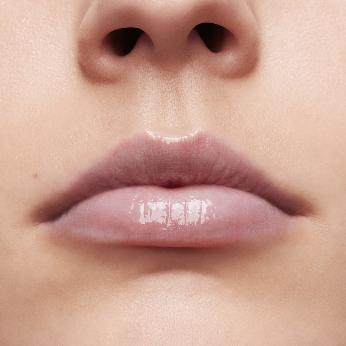 Squirt Plumping Gloss Stick, 2.3 g, Nova, Model, light