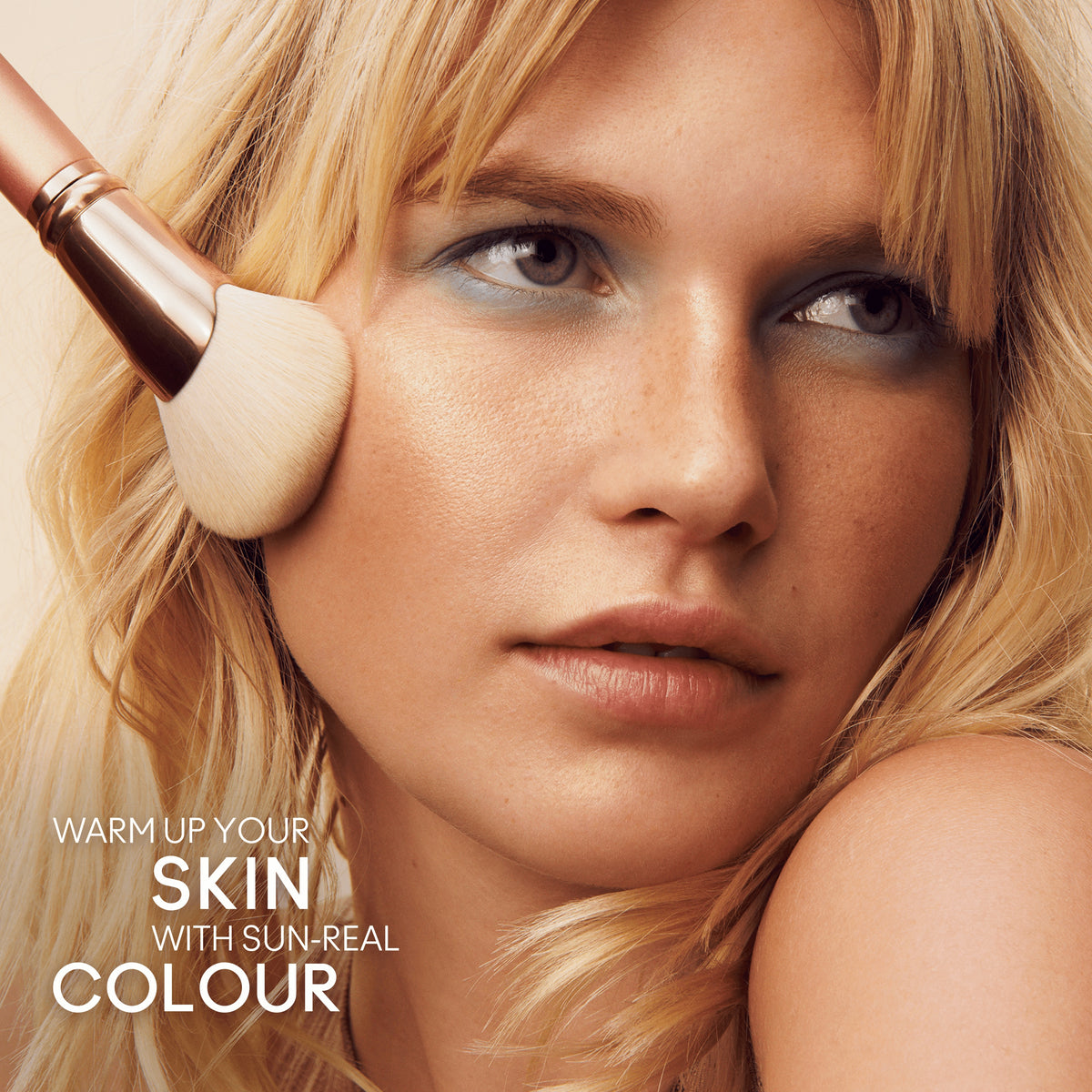 Skinfinish Sunstruck Radiant Bronzer, 8.0 g, Radiant Light Rosy, Model