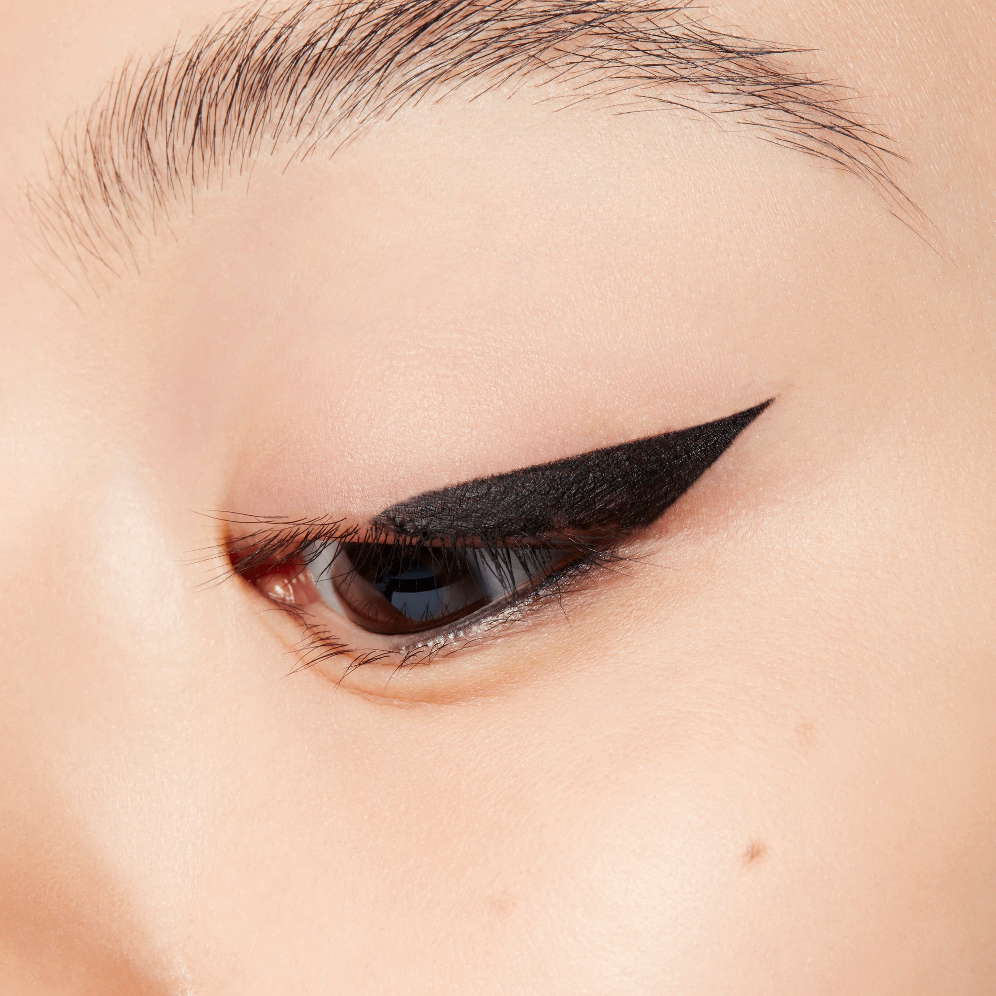 Colour Excess Gel Eye Liner, 0.35 g, Glide Or Die, Model