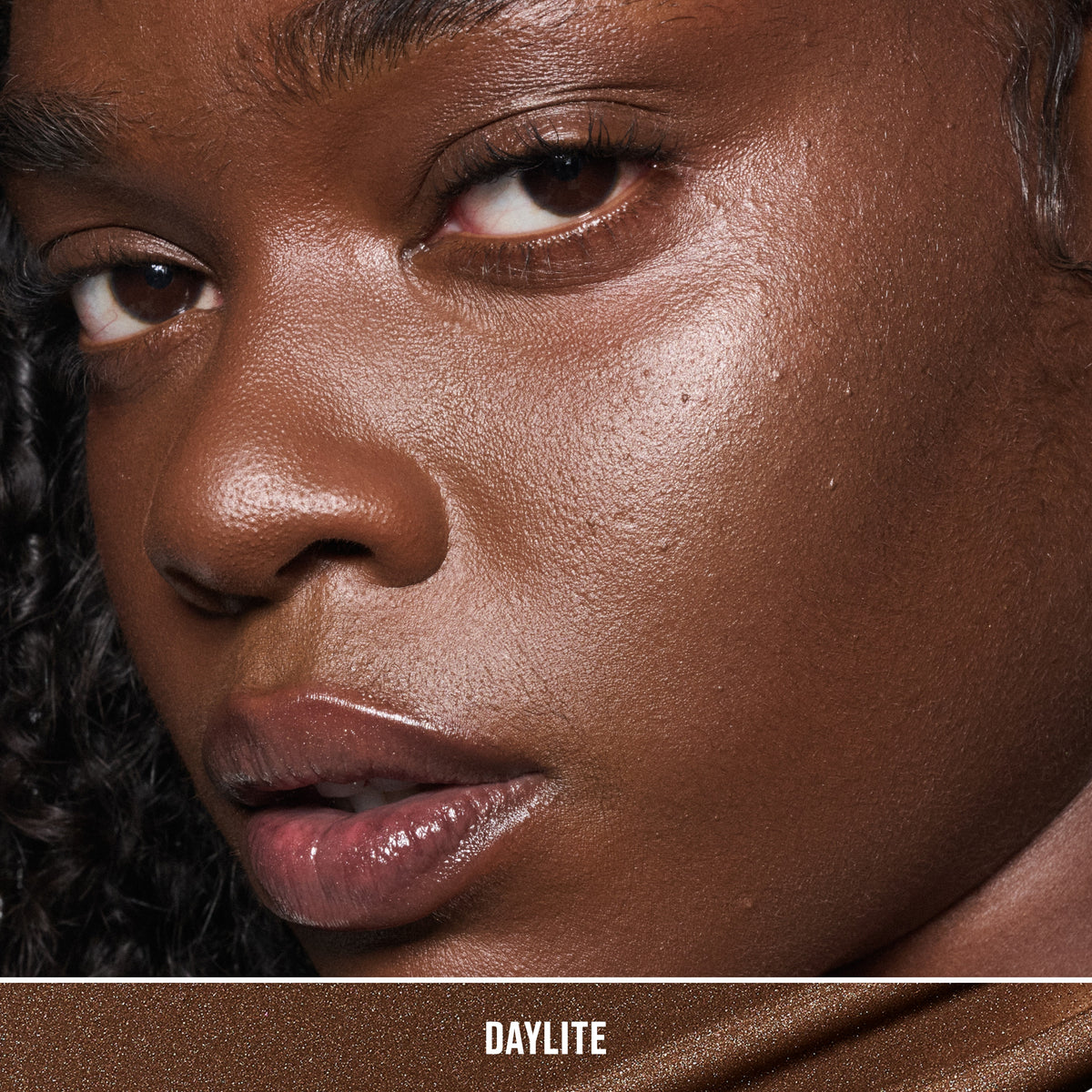 Strobe Beam Liquid Bronzelighter, 4.3 ml, Daylite, Model, deep