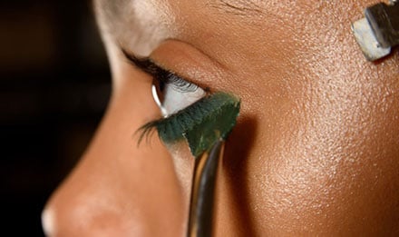 Click on Video demonstrate about green underlined eye