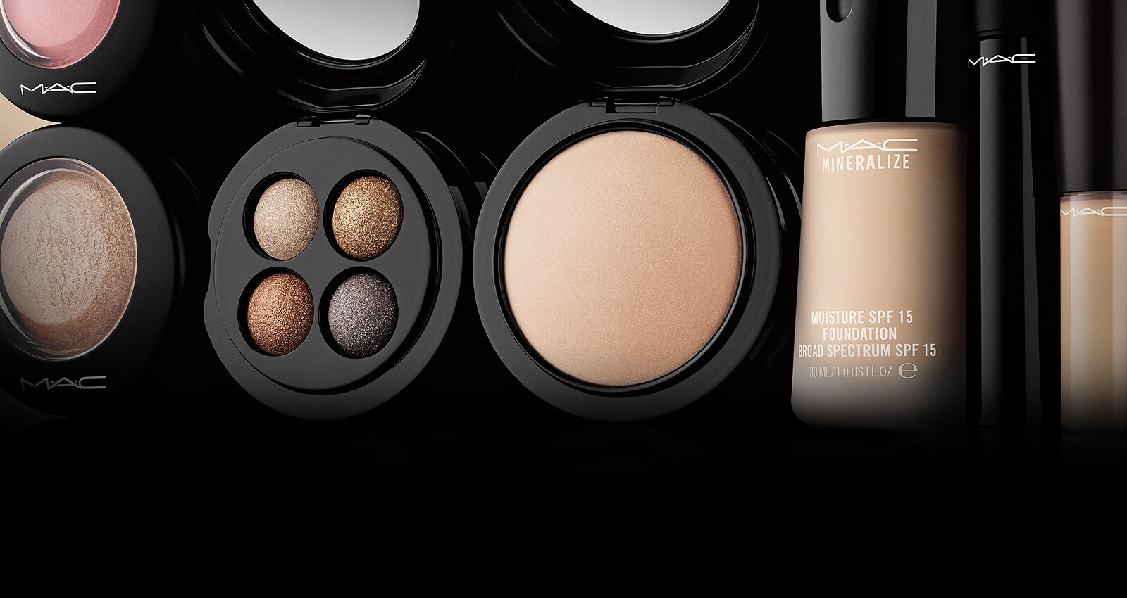 Maccosmetics com uk Preparation. 1). Cleanse, tone and moisturize (a) your face.. Pre-base. 2). To create an even canvas, apply a light-diffusing primer (b) to your skin prior to your foundation. Begin in the middle of the face and, using your fingertips, blend outwards toward the hair- and jaw-lines.