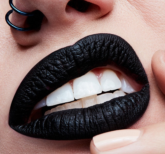 Retro Matte Liquid Lipcolour - Caviar