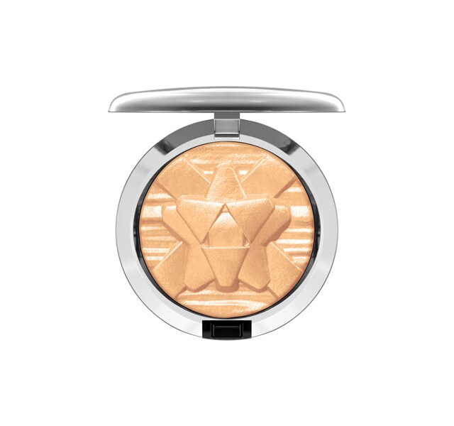 Extra Dimension Skinfinish / Shiny Pretty Things Extra Dimension Skinfinish / Shiny Pretty Things